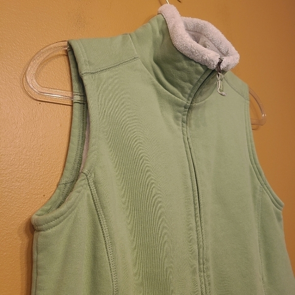 L.L. Bean | Women's Light Green Fleece Lined Vest (Size Small) - Picture 6 of 11